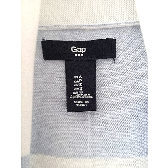 NWT Gap Cardigan Size S - Picture 3 of 7